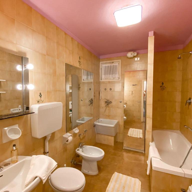 Sole 4 Garten Ferienwohnung mit Pool EG - Appartamento con Vista Lago - 9