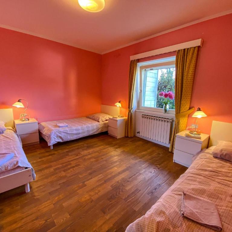 Sole 3 Garten Ferienwohnung mit Pool EG - Appartamento con Vista Lago - 9