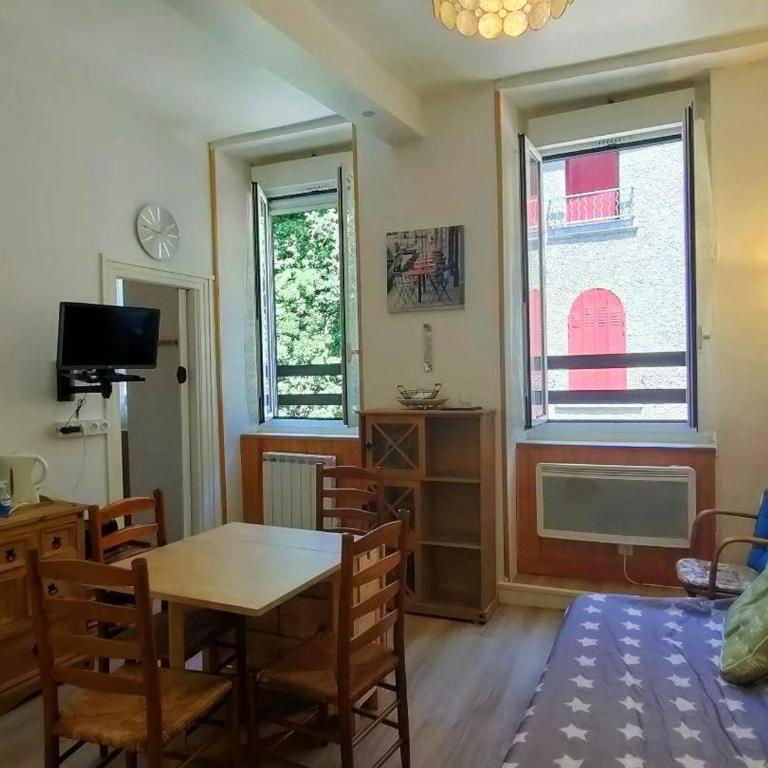Appartement 2 Pièces 4 Pers | Centre Cauterets - FR-1-234-139 - Appartement (4 Adultes) - 1