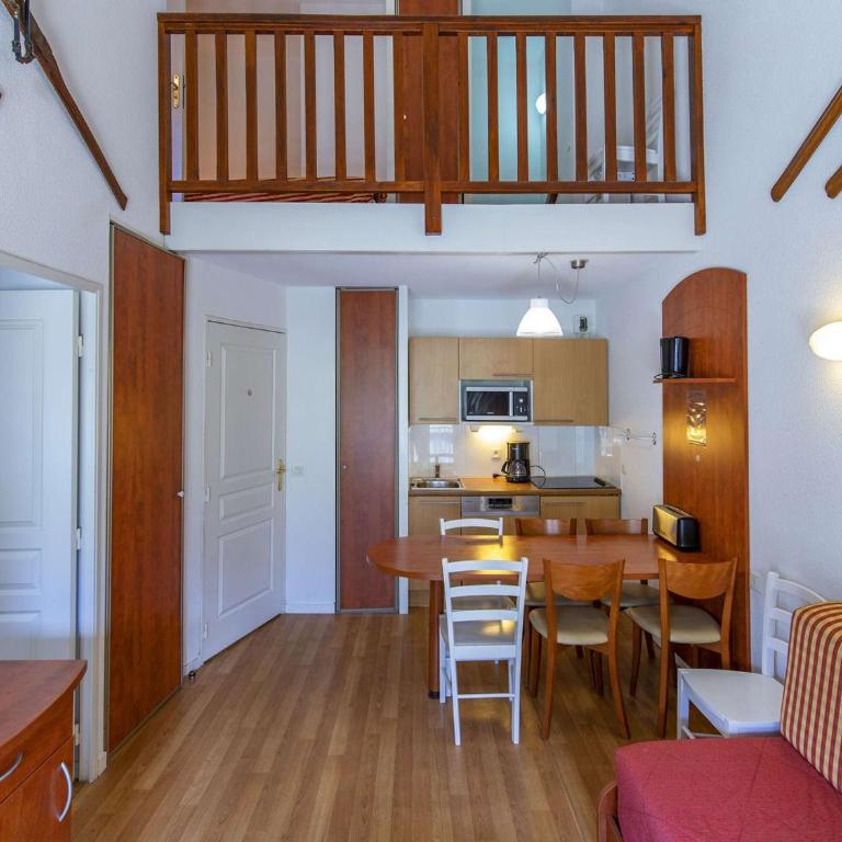 Agréable duplex parking - 7 pers. - Appartement 2 Chambres - 3