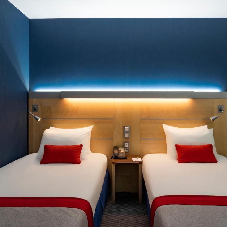 Holiday Inn Express Paris-Canal De La Villette by IHG - Chambre Lits Jumeaux avec Vue sur le Canal - 2