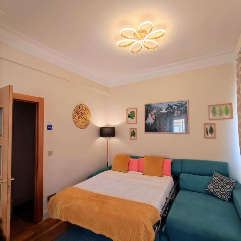San Mamés Stadium corner - Two-Bedroom Apartment - 81