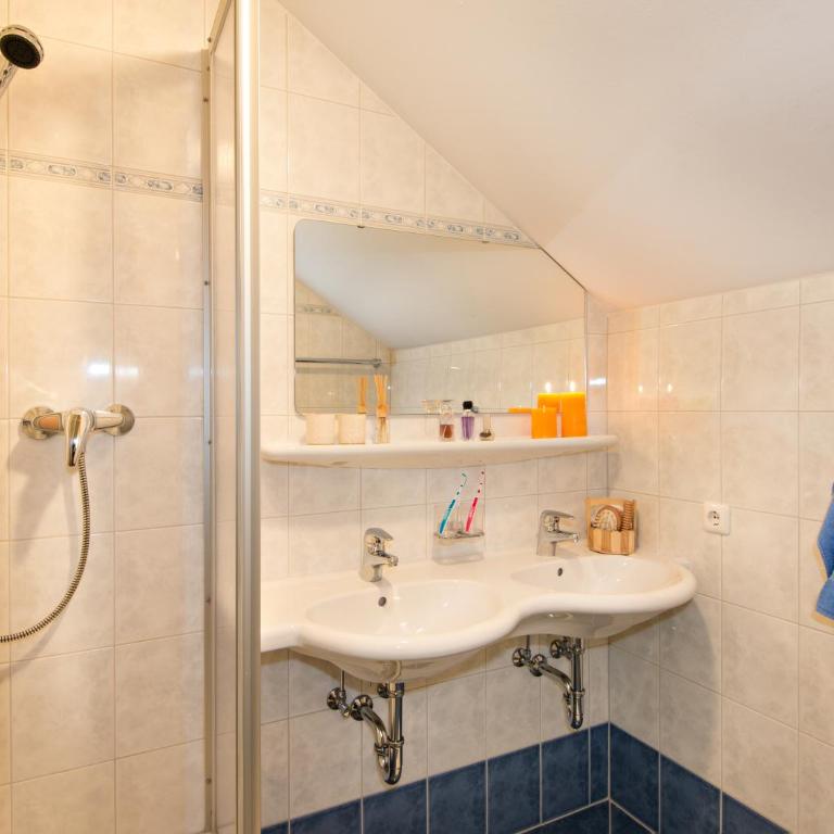 Jugendgästehaus Tauernruh - Apartamento - 2 niveles - 4