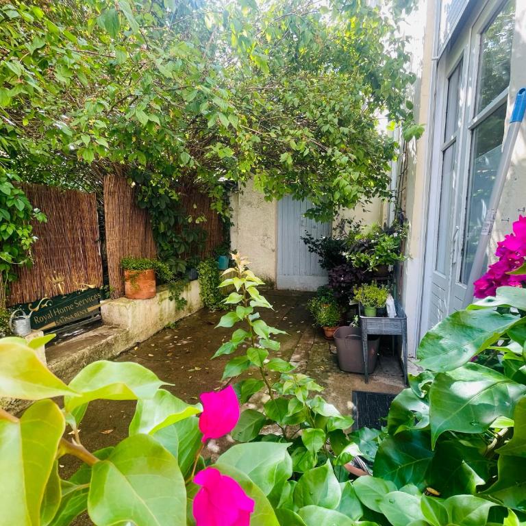 La petite Maison dans la Croix Rousse - Studio avec Vue sur Jardin - 26