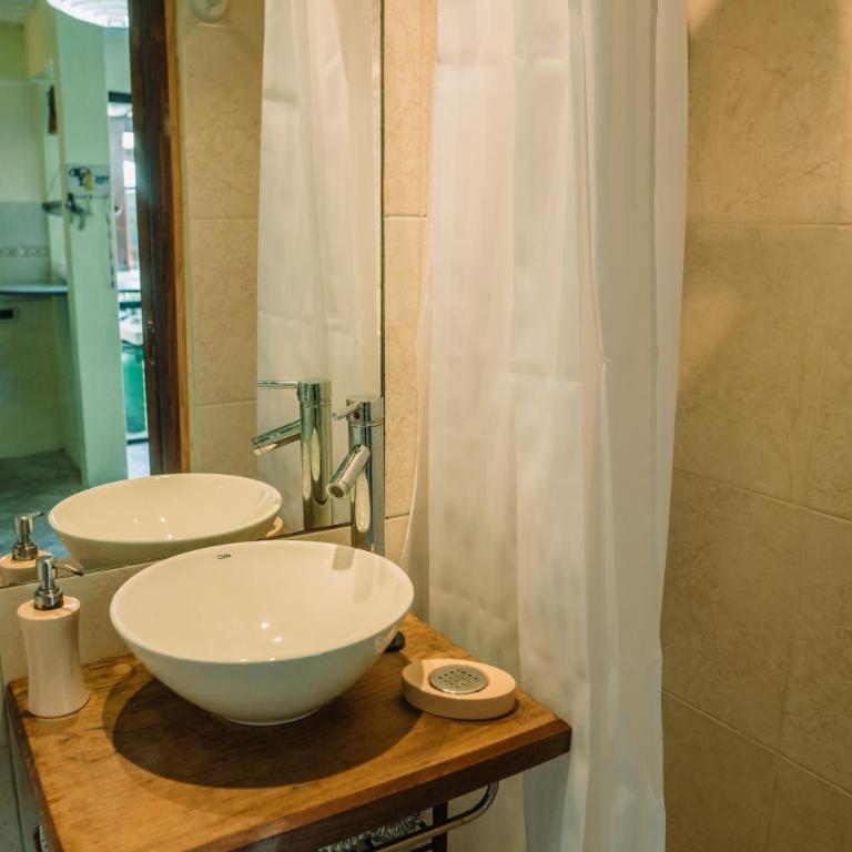 Casa céntrica que cumple todas tus necesidades - Three-Bedroom House - 31