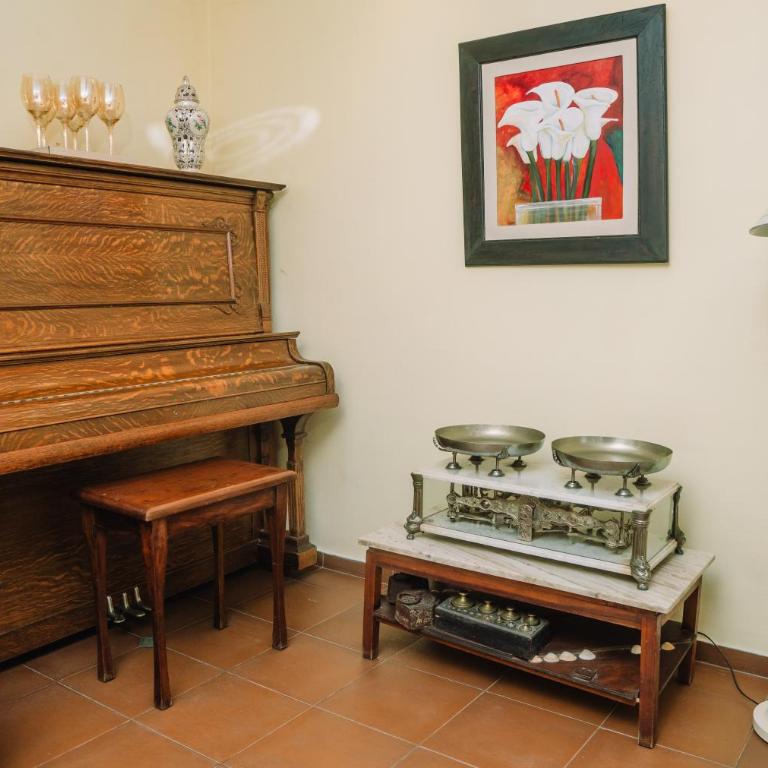 Casa céntrica que cumple todas tus necesidades - Three-Bedroom House - 9