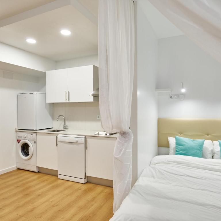 Apart-hotel Happy Life - Apartment - Lower ground floor - 5