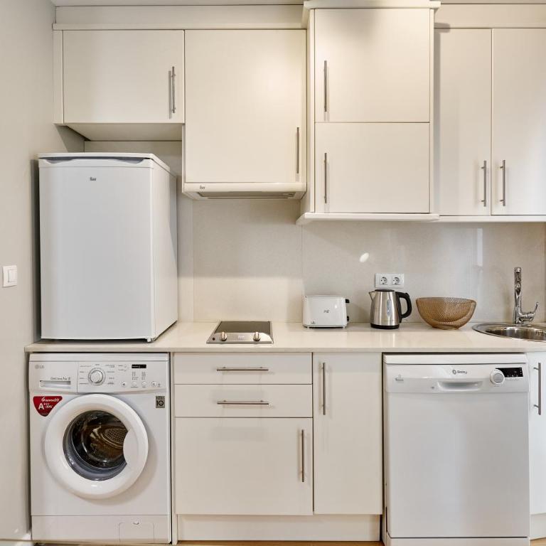 Apart-hotel Happy Life - Duplex Apartment - 9