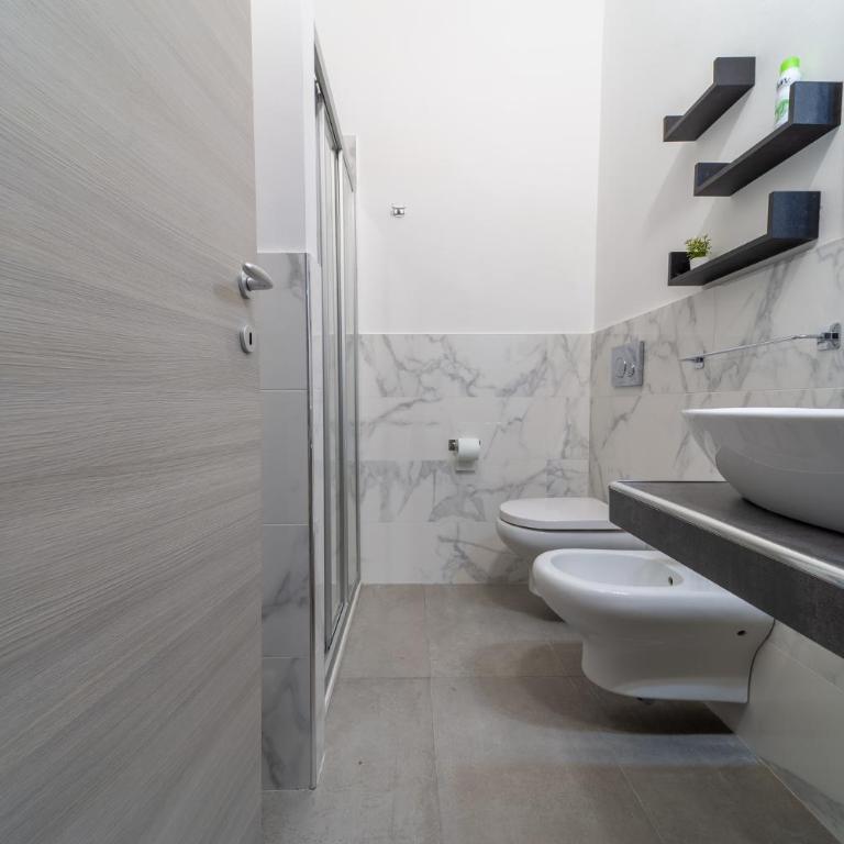 Residenza Digione - Camera Matrimoniale/Doppia con Letti Singoli con Bagno Privato - 4