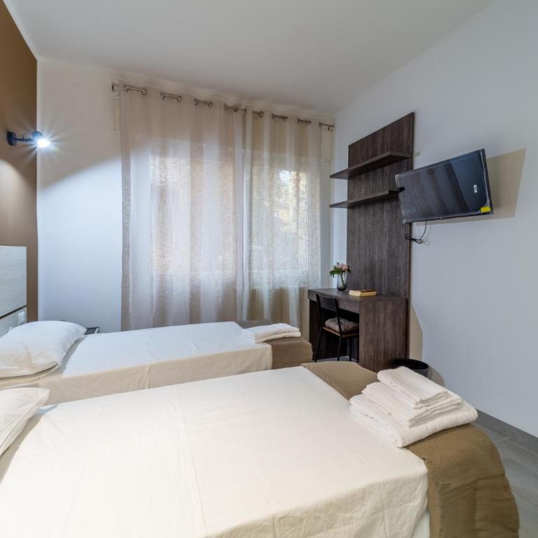 Residenza Digione - Camera Matrimoniale/Doppia con Letti Singoli con Bagno Privato - 5