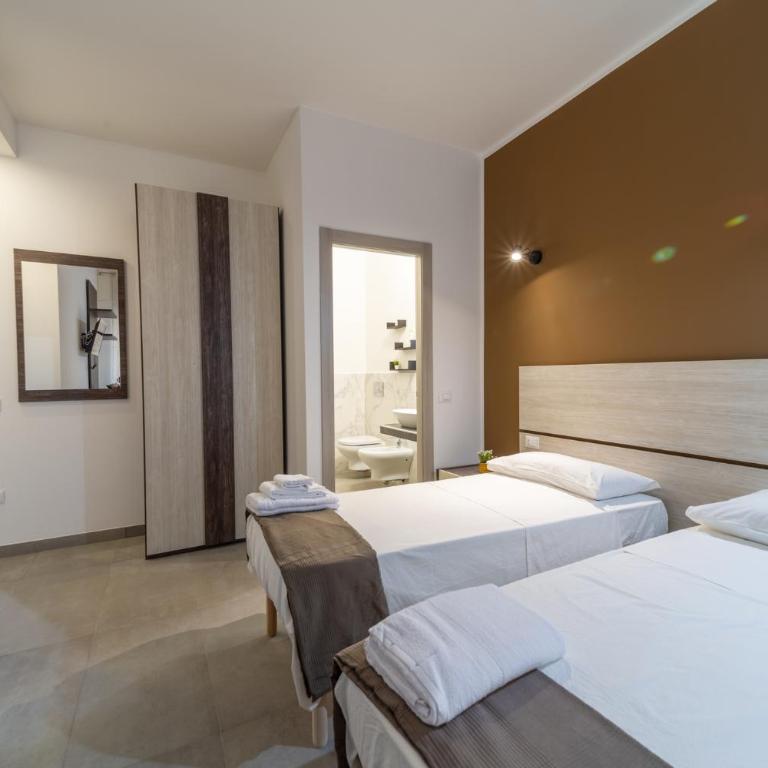 Residenza Digione - Camera Matrimoniale/Doppia con Letti Singoli con Bagno Privato - 2