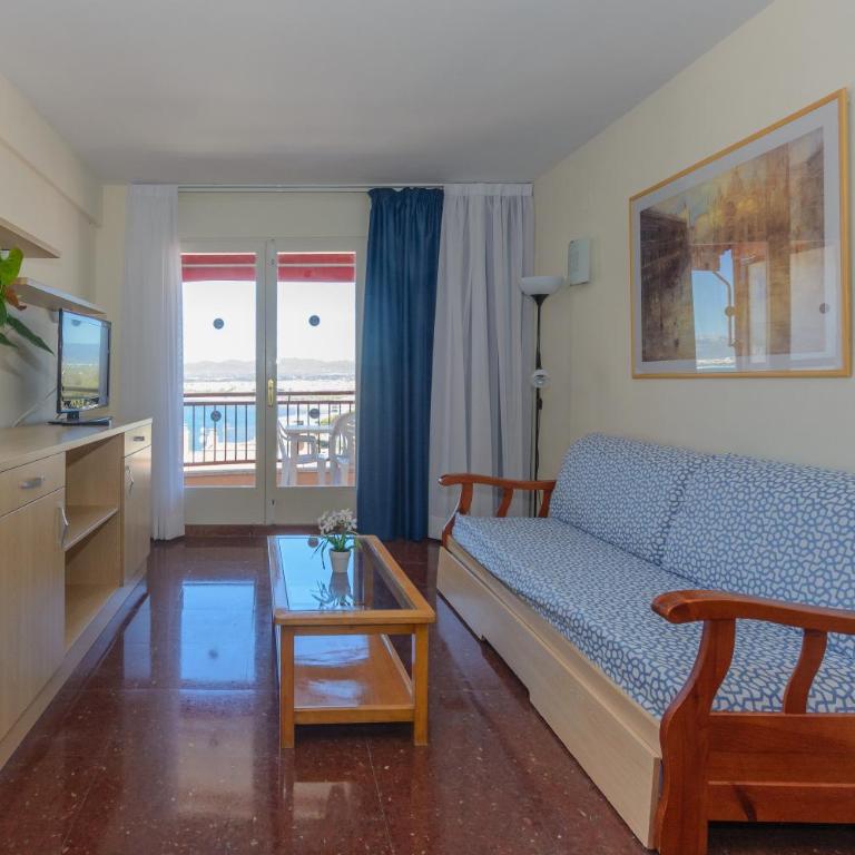 Beach Family Apartments - Two-Bedroom Apartment - 10