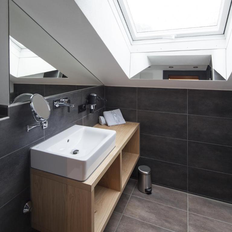 Boutique Hotel Gams - Deluxe Doppelzimmer mit Balkon - Nr. 33 - 2