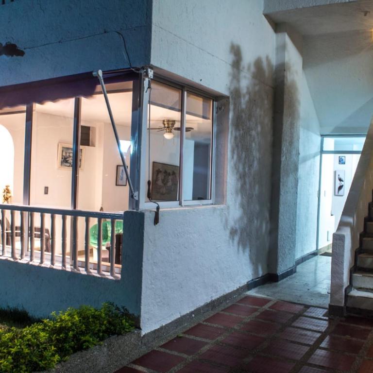 Apartamento con playa privada y piscina - Apartamento de 2 dormitorios - 6