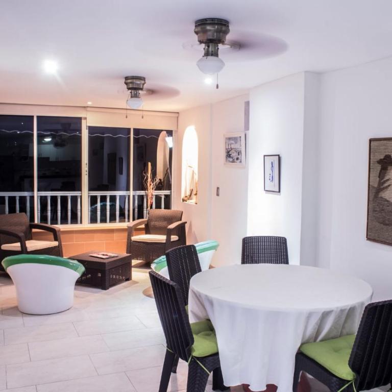 Apartamento con playa privada y piscina - Apartamento de 2 dormitorios - 8