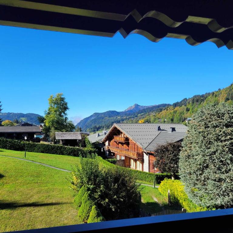 Superbe appartement 6 pièces au pied des pistes, 4 chambres en suite, centre Les Gets - FR-1-598-26 - Appartamento (10 Adulti) - 2