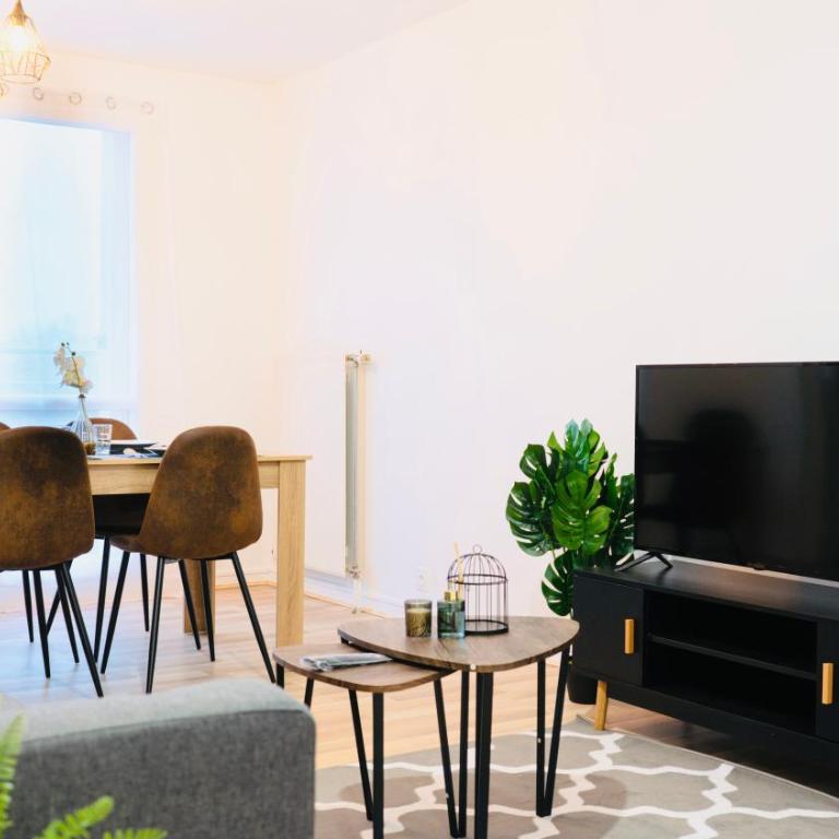 Bella Luna III - Elégant appartement centre ville - Parking gratuit - Wifi ultra rapide-Appareil Massage-Netflix-Jeu société - Apartment mit 3 Schlafzimmern - 11