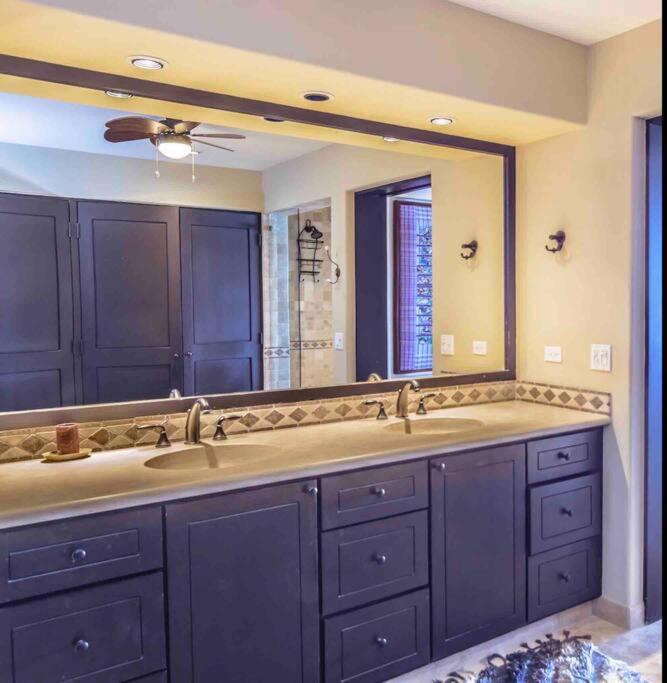 Tortuga-World Class Ocean Front Villa5 500ft - Villa - 21
