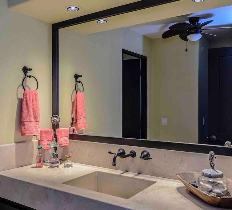 Tortuga-World Class Ocean Front Villa5 500ft - Villa - 32