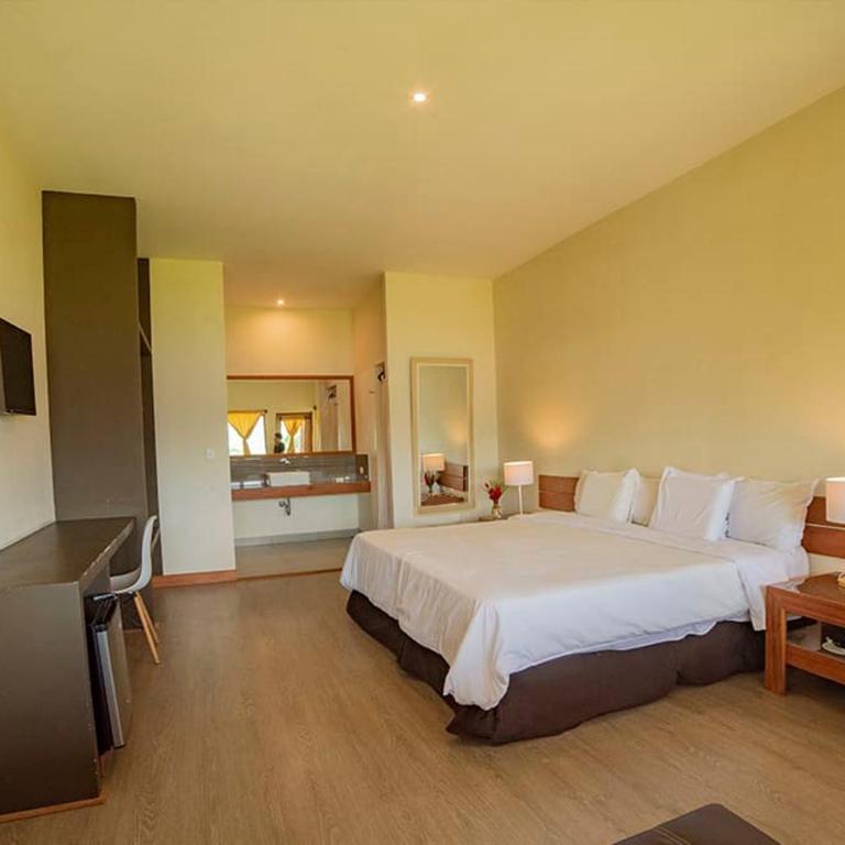 El Sauce Resort - Superior Family Room - 7
