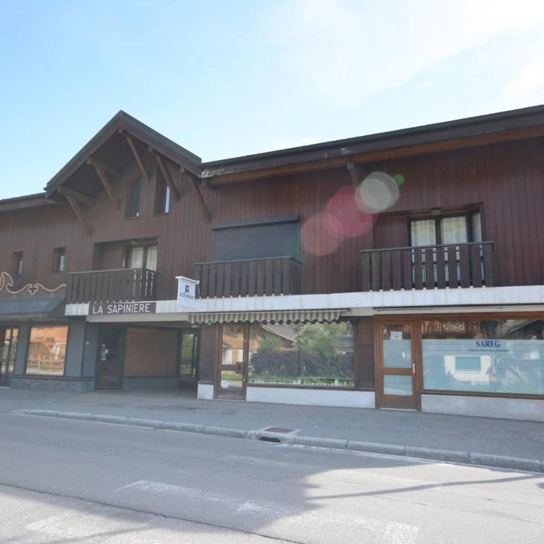 Appartement duplex au centre de Morzine, 4 pers., proche des télécabines, balcon, parking, MultiPass - FR-1-684-36 - Apartment - 8