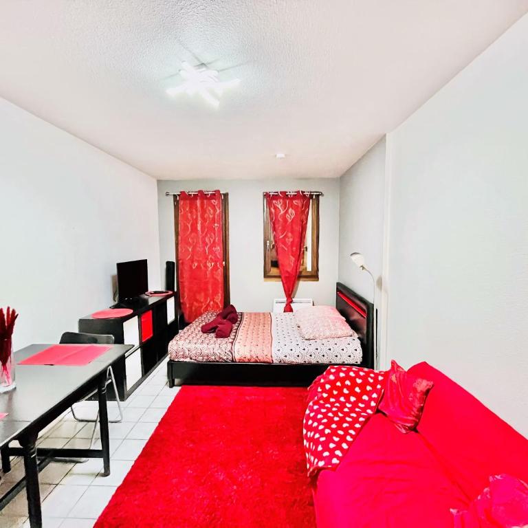 Le Red Escape à 15min du centre avec parking privé gratuit - Apartamento Estudio - 13