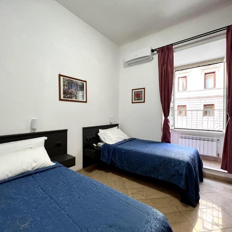 Hotel domus termini - Camera Doppia con Letti Singoli con Bagno Privato Esterno - 1