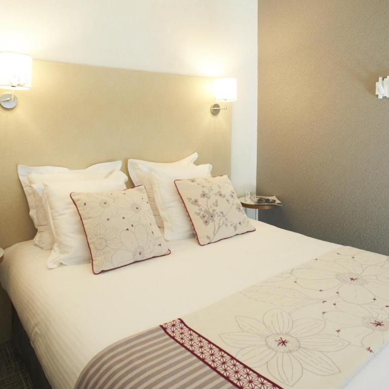 Hotel Restaurant Du Parc Saumur Logis Elégance - Chambre Familiale en Duplex - 1