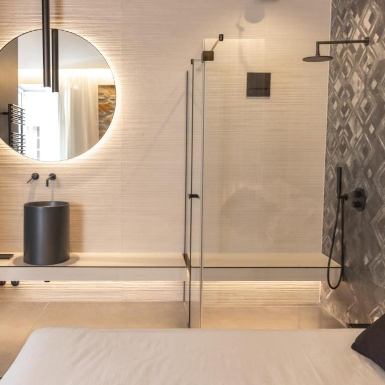 S1 Luxury Suites and Rooms - Suite King con Balcone - 8