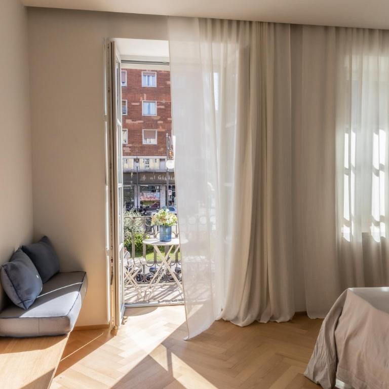 S1 Luxury Suites and Rooms - Camera Matrimoniale Deluxe con Balcone - 8