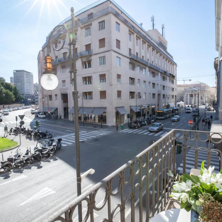 S1 Luxury Suites and Rooms - Camera Matrimoniale Deluxe con Balcone - 5