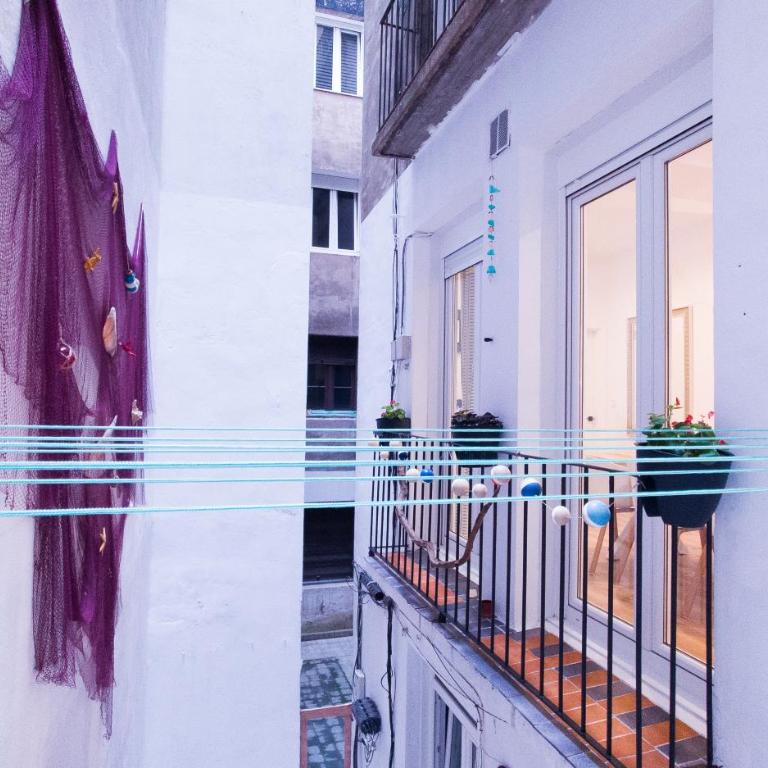 Casa Trueba, centro Gros, reformado y con desayuno - Apartamento de 3 dormitorios - 17