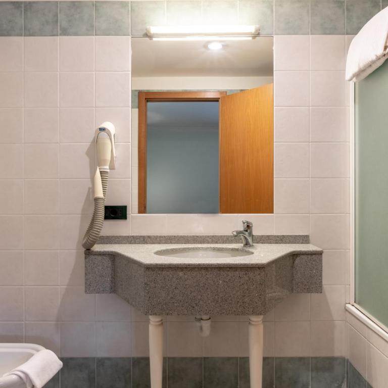 Club Hotel Tenno - Camera Matrimoniale Classic - 4