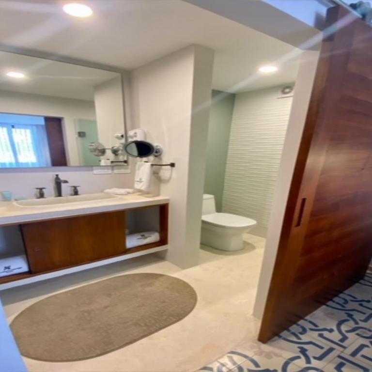 Auténtico Vertical Playa del Carmen - Superior King Room - 11