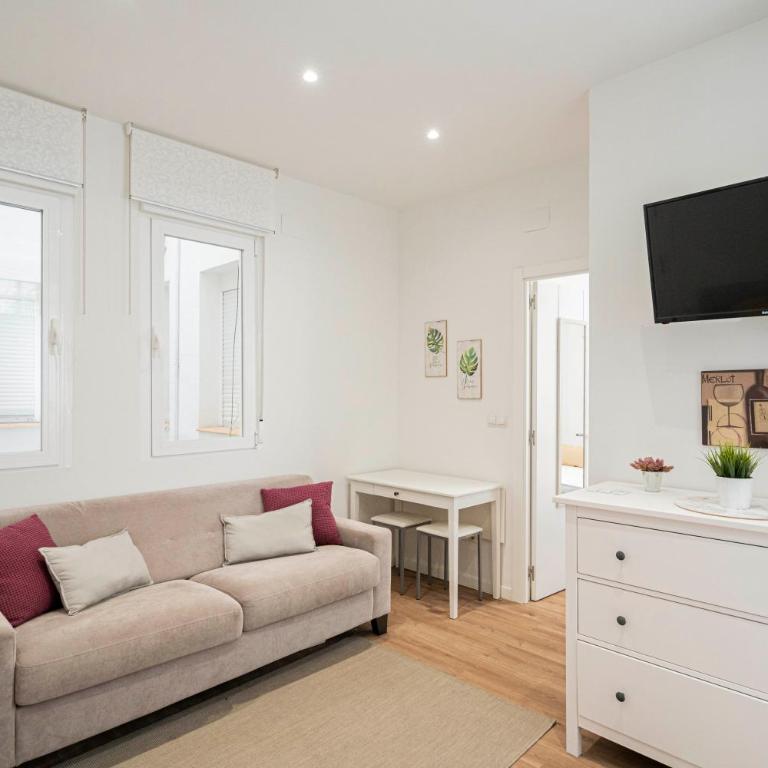 Quiet and cosy flat in N. Salamanca - One-Bedroom Apartment - 1