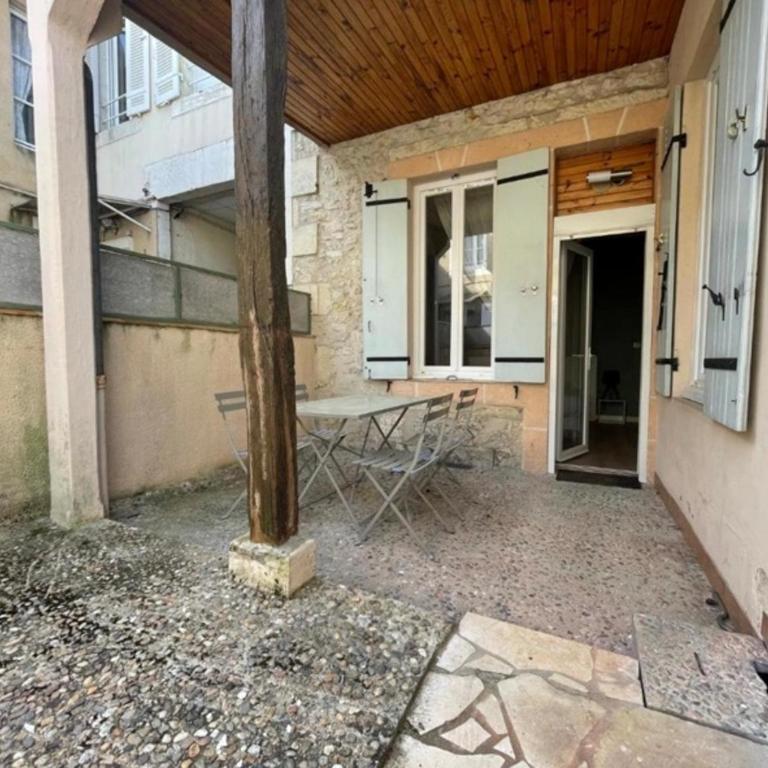 Centre Ville Superbe T2 Neuf Wifi Terrasse Netflix - Apartamento - 8