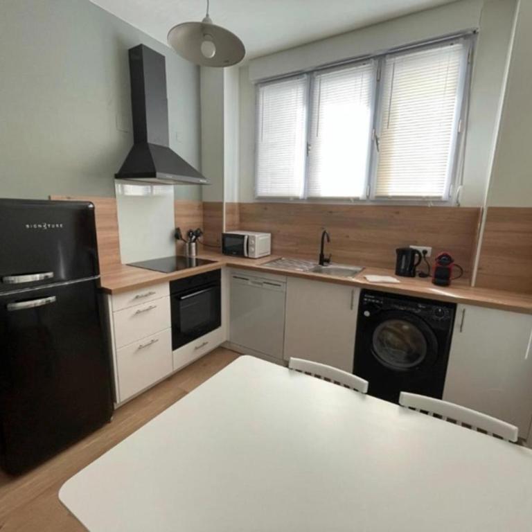 Centre Ville Superbe T2 Neuf Wifi Terrasse Netflix - Apartamento - 4