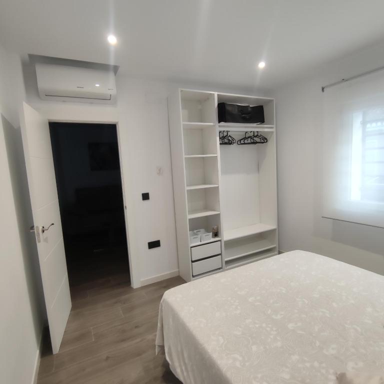 Casa de la Ilusión - Four-Bedroom House - 10