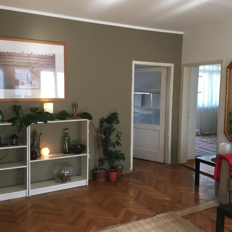 Sarajevo, Lovely two bedroom apartment in the very center - Appartement 2 Chambres - 7