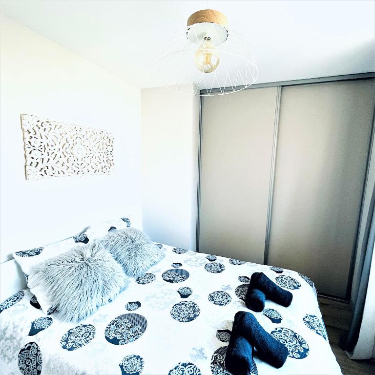 Le White Cosy à 5 minutes du Lac avec parking privatif gratuit - Appartement 1 Chambre - 14