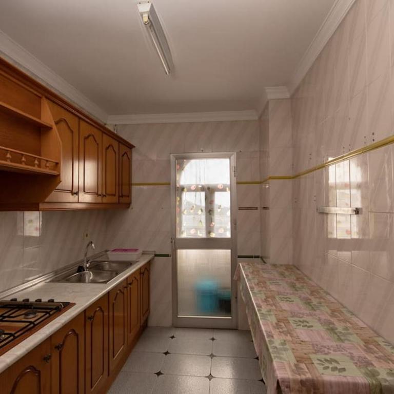 Precioso piso de 3 dormitorios, cocina y 1 baño - Apartamento de 3 dormitorios - 10