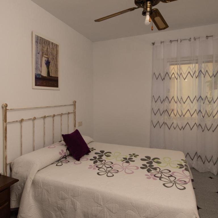 Precioso piso de 3 dormitorios, cocina y 1 baño - Apartamento de 3 dormitorios - 11