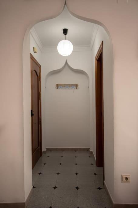 Precioso piso de 3 dormitorios, cocina y 1 baño - Apartamento de 3 dormitorios - 20