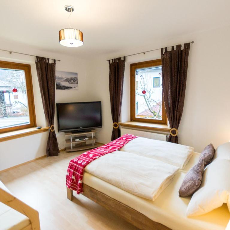 Ski-n-Lake City Apartments - Apartment mit 2 Schlafzimmern und Gartenblick - 1