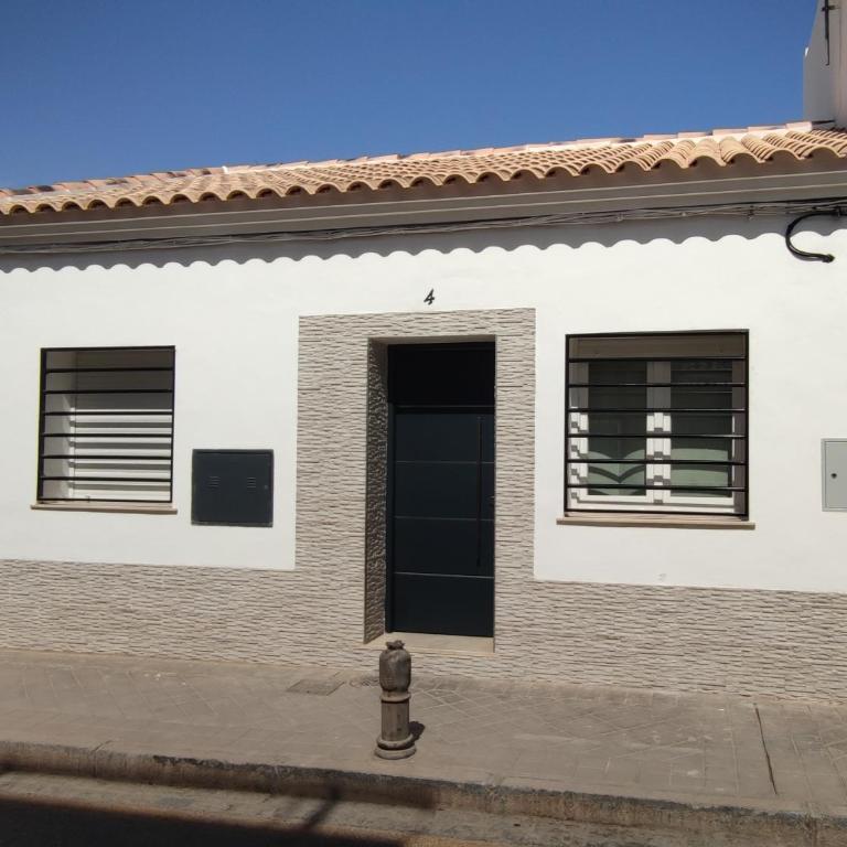 Casa de la Ilusión - Four-Bedroom House - 29