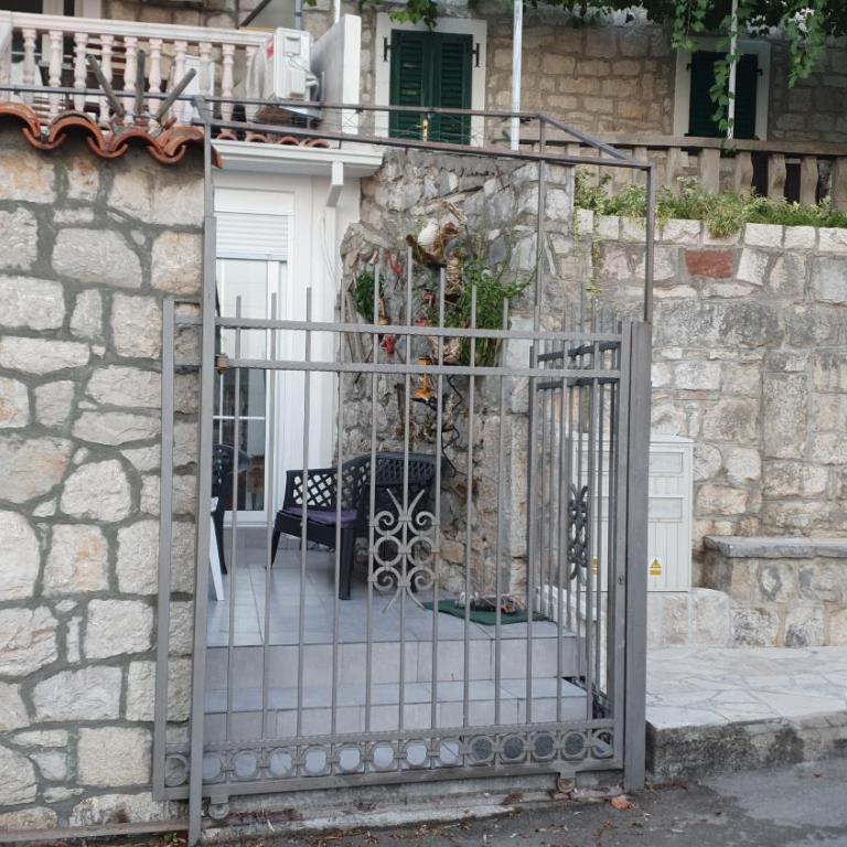 Stone house Djakonovic - One-Bedroom Apartment - 24