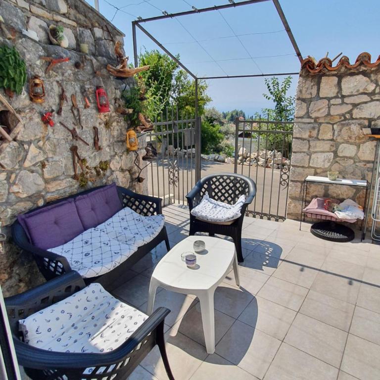 Stone house Djakonovic - One-Bedroom Apartment - 26