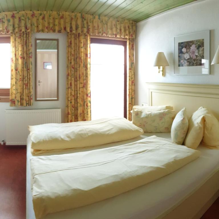 alpenrose hotel-garni - Einzelzimmer mit Balkon - 3