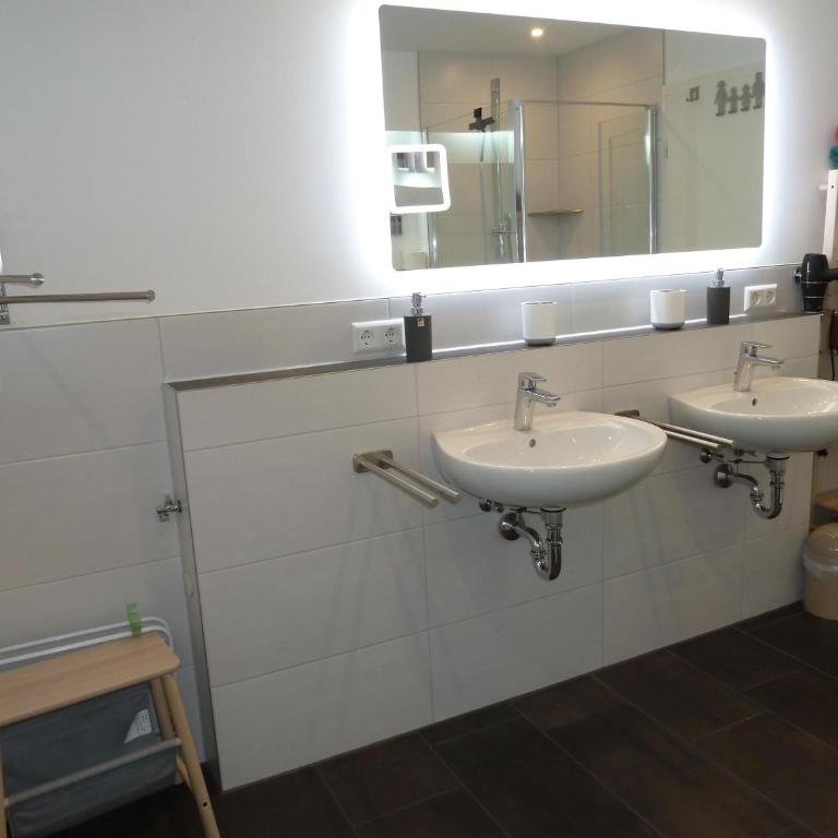 Ferienwohnung Blick ins Tal - Apartment mit 3 Schlafzimmern - 23
