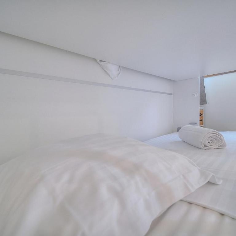 Upstays Sea View Terrace Pool 36m Apartment - Appartement - 23